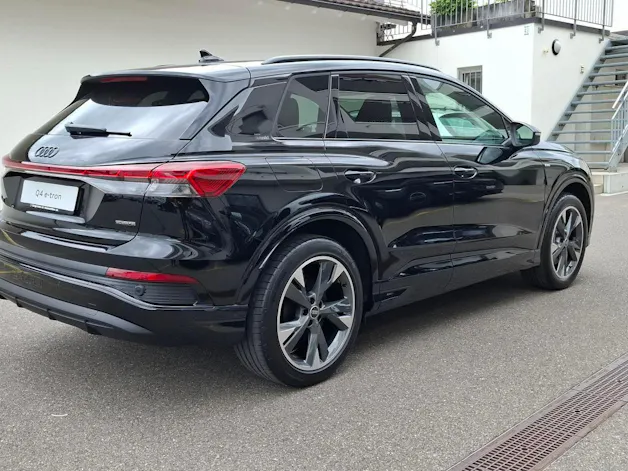Audi Q4 e-tron 45 Edition Swiss Ski quattro