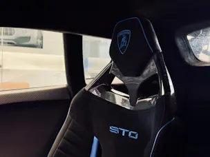 Lamborghini STO Coupé DCT RWD