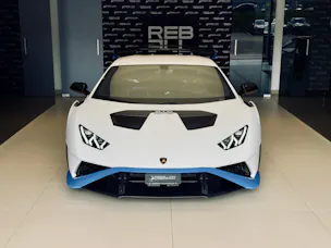 Lamborghini STO Coupé DCT RWD