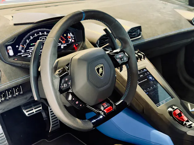 Lamborghini STO Coupé DCT RWD