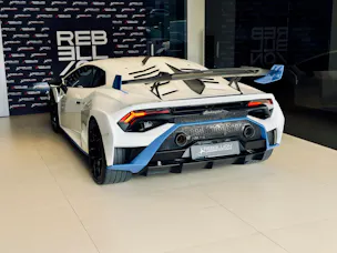 Lamborghini STO Coupé DCT RWD