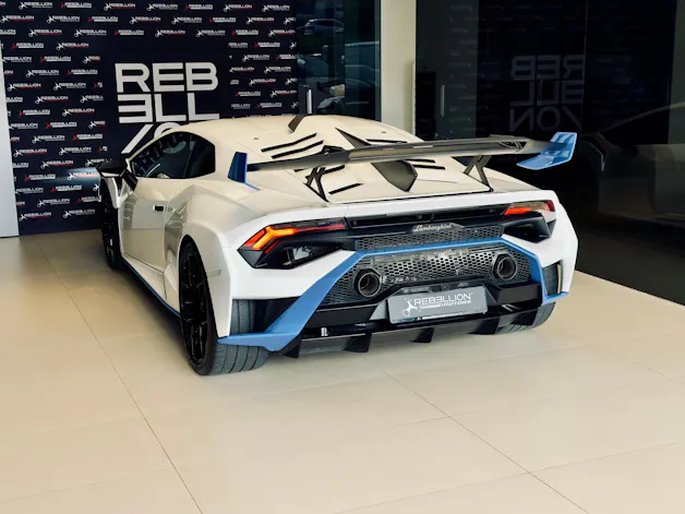 Lamborghini STO Coupé DCT RWD