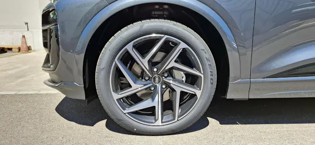 Audi Q6 e-tron quattro