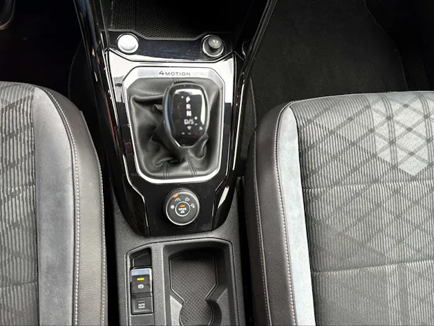 VW T-Roc 2.0 TSI R-Line DSG 4Motion