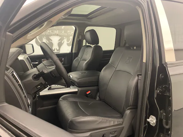 Dodge Ram 1500 5.7 Laramie Crew Cab