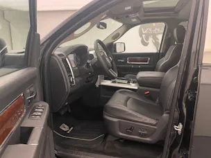 Dodge Ram 1500 5.7 Laramie Crew Cab