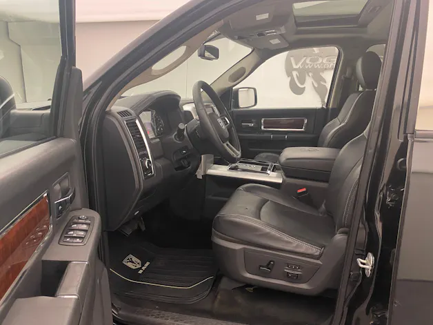 Dodge Ram 1500 5.7 Laramie Crew Cab