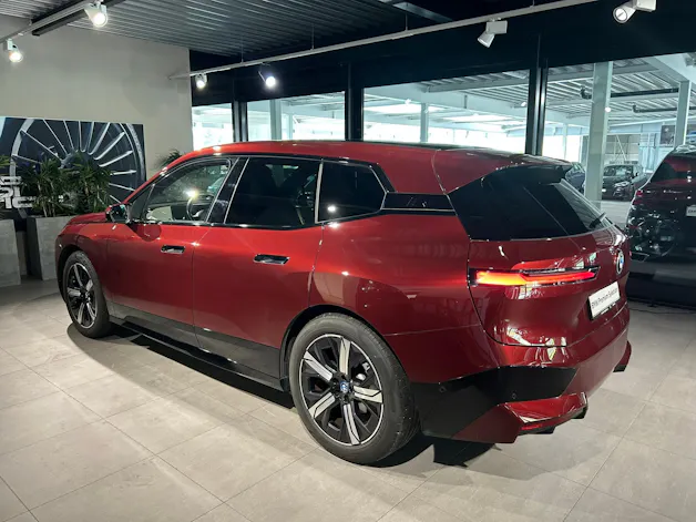 BMW iX xDrive40