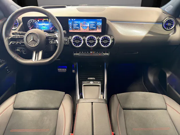Mercedes-Benz GLA 220 4Matic 8G-DCT