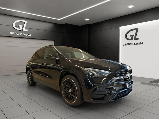 Mercedes-Benz GLA 220 4Matic 8G-DCT