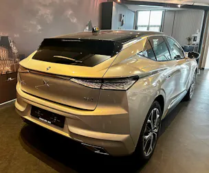 DS Automobiles AUTOMOBILES DS 4 1.6 E-Tense Rivoli