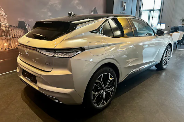 DS Automobiles AUTOMOBILES DS 4 1.6 E-Tense Rivoli