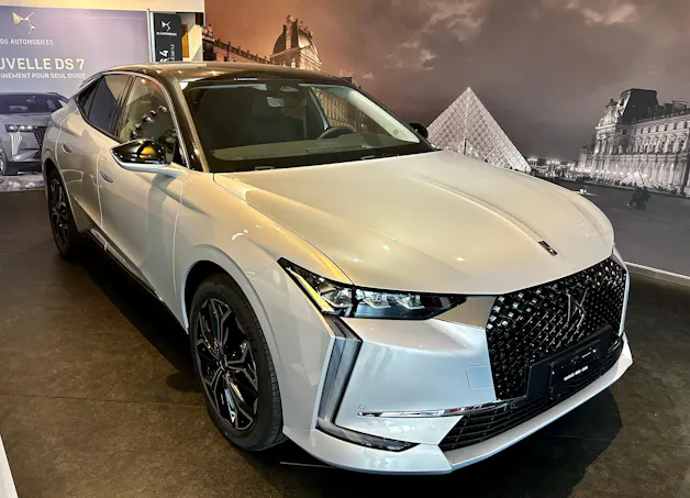 DS Automobiles AUTOMOBILES DS 4 1.6 E-Tense Rivoli