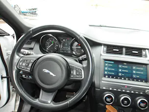 Jaguar E-Pace 2.0d D150 S AWD Automatik