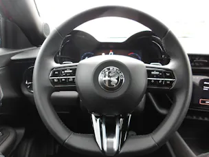 Alfa Romeo Junior 1.2 48V Hybrid Q4