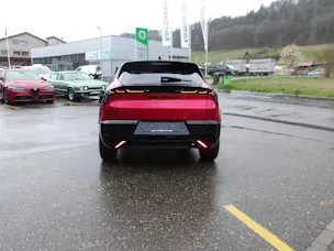 Alfa Romeo Junior 1.2 48V Hybrid Q4