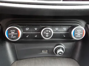 Alfa Romeo Stelvio 2.0 First Edition Q4 Automatic
