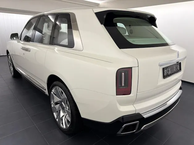 Rolls Royce ROLLS-ROYCE Cullinan 6.7 V12