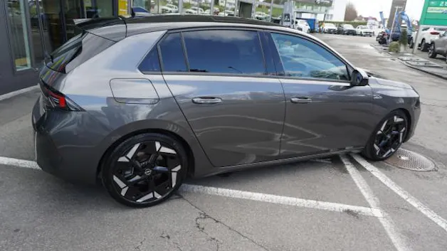 Opel Astra 1.6 PHEV GSe A