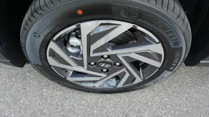 Hyundai Bayon 1.0 T-GDi AmpliaDCT