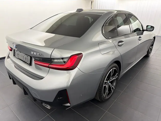 BMW 320i xDrive M Sport