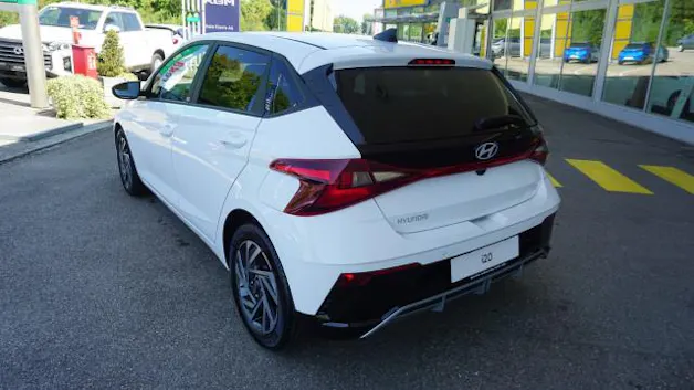 Hyundai i20 1.0 T-GDi Amplia DCT
