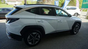 Hyundai Tucson 1.6 HEV Amplia 4WD