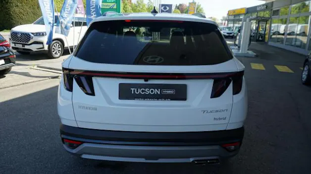Hyundai Tucson 1.6 HEV Amplia 4WD