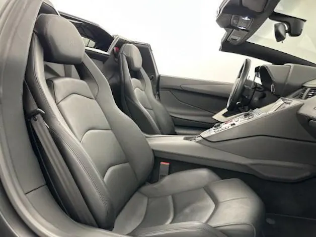 Lamborghini Aventador LP700-4 Rds
