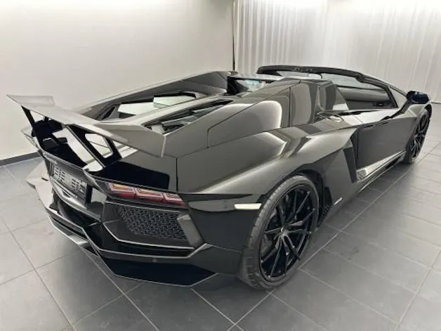 Lamborghini Aventador LP700-4 Rds