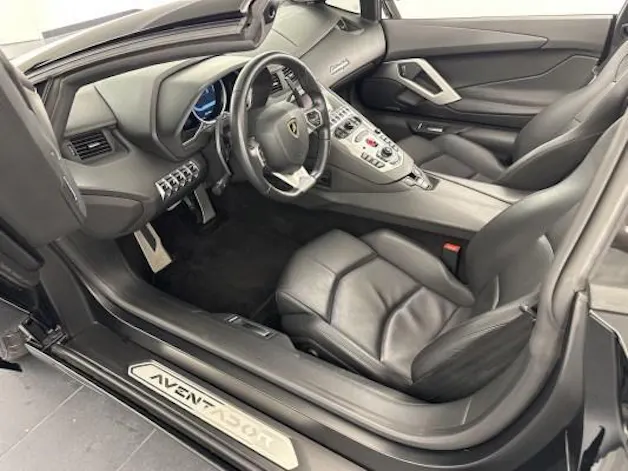 Lamborghini Aventador LP700-4 Rds