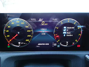 Mercedes-Benz A 35 AMG 4Matic Speedshift