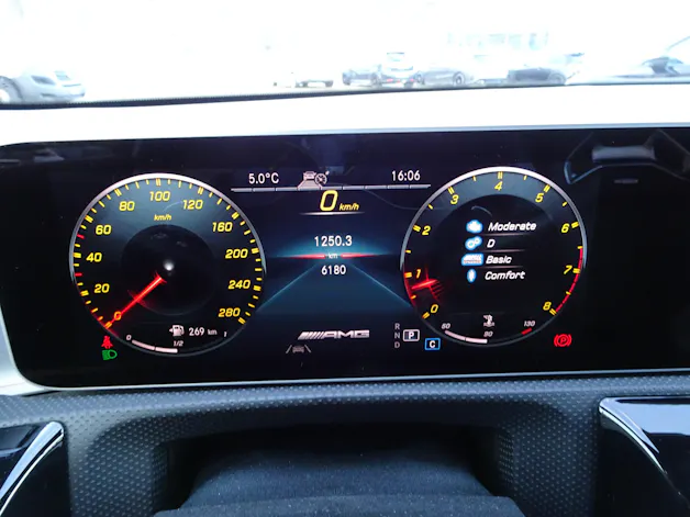 Mercedes-Benz A 35 AMG 4Matic Speedshift