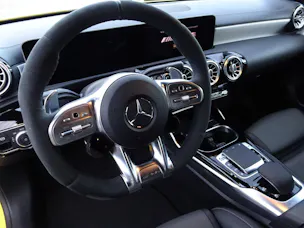 Mercedes-Benz A 35 AMG 4Matic Speedshift