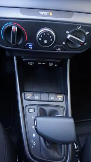 Hyundai i20 1.0 T-GDi Amplia DCT
