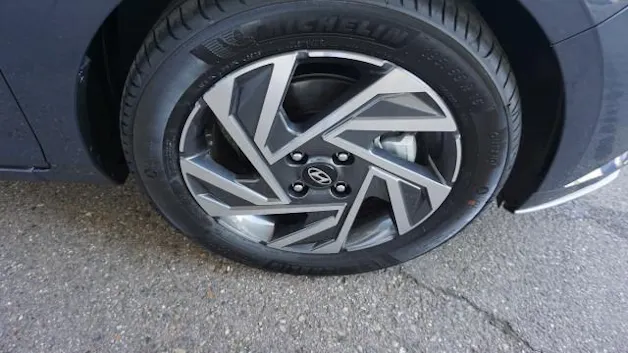 Hyundai i20 1.0 T-GDi Amplia DCT