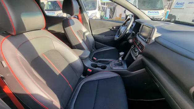 Hyundai Kona 1.0 T-GDi Amplia 2WD