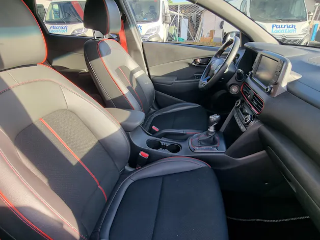 Hyundai Kona 1.0 T-GDi Amplia 2WD