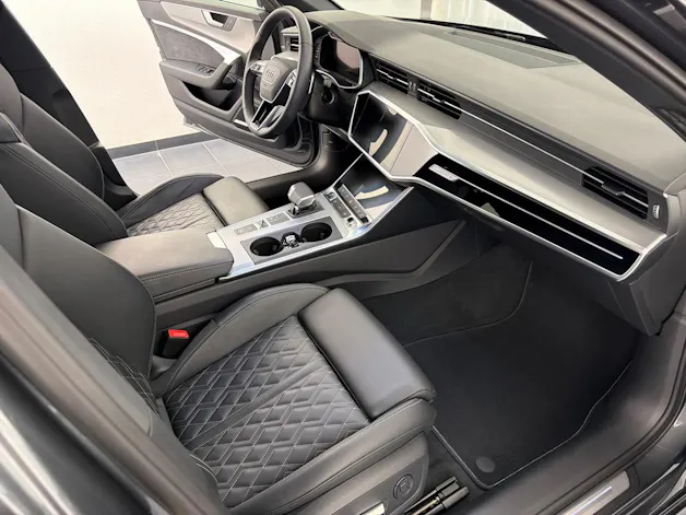 Audi A6 Avant 55TFSI S line qu