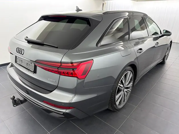 Audi A6 Avant 55TFSI S line qu