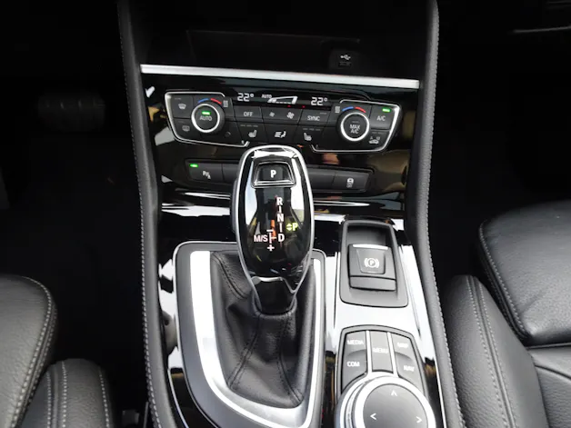 BMW 218d xDrive Active Tourer Steptronic Sport Line