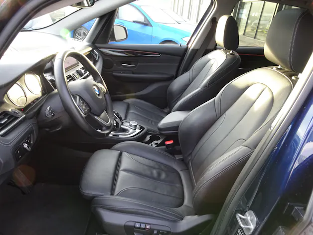 BMW 218d xDrive Active Tourer Steptronic Sport Line