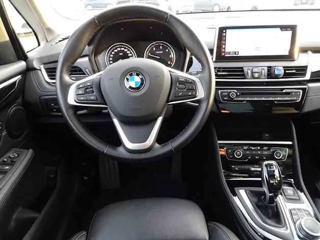 BMW 218d xDrive Active Tourer Steptronic Sport Line