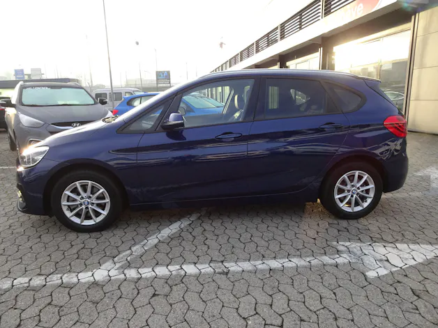BMW 218d xDrive Active Tourer Steptronic Sport Line