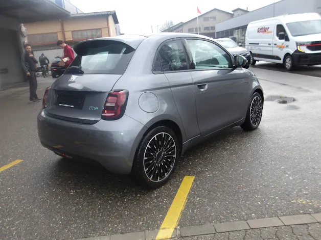 Fiat 500 3+1 electric 87 kW Icon