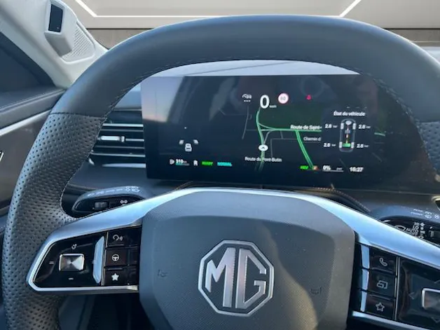 MG HS 1.5 T HEV Luxury