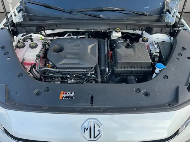 MG HS 1.5 T HEV Luxury