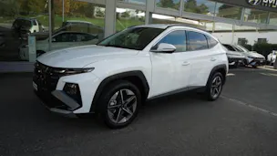 Hyundai Tucson 1.6 48V Amplia 4WD