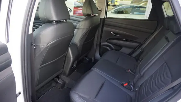 Hyundai Tucson 1.6 48V Amplia 4WD