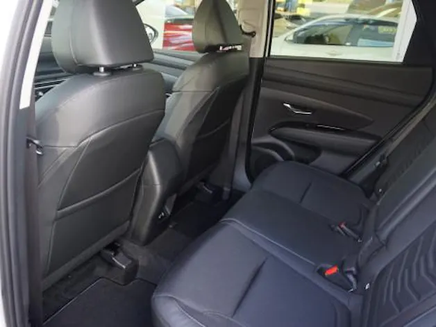 Hyundai Tucson 1.6 48V Amplia 4WD